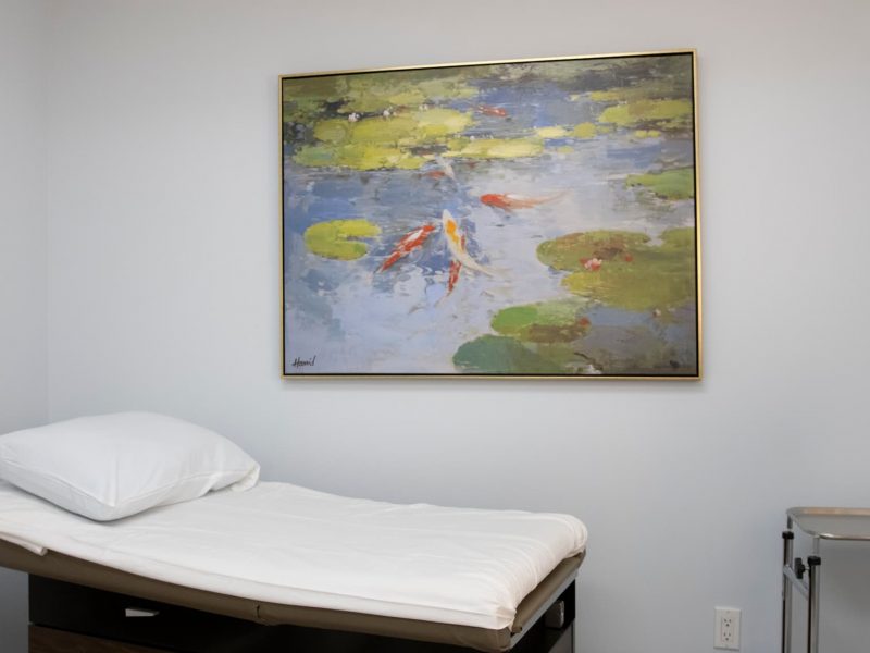 An exam room at Healthtopia Hillcrest.